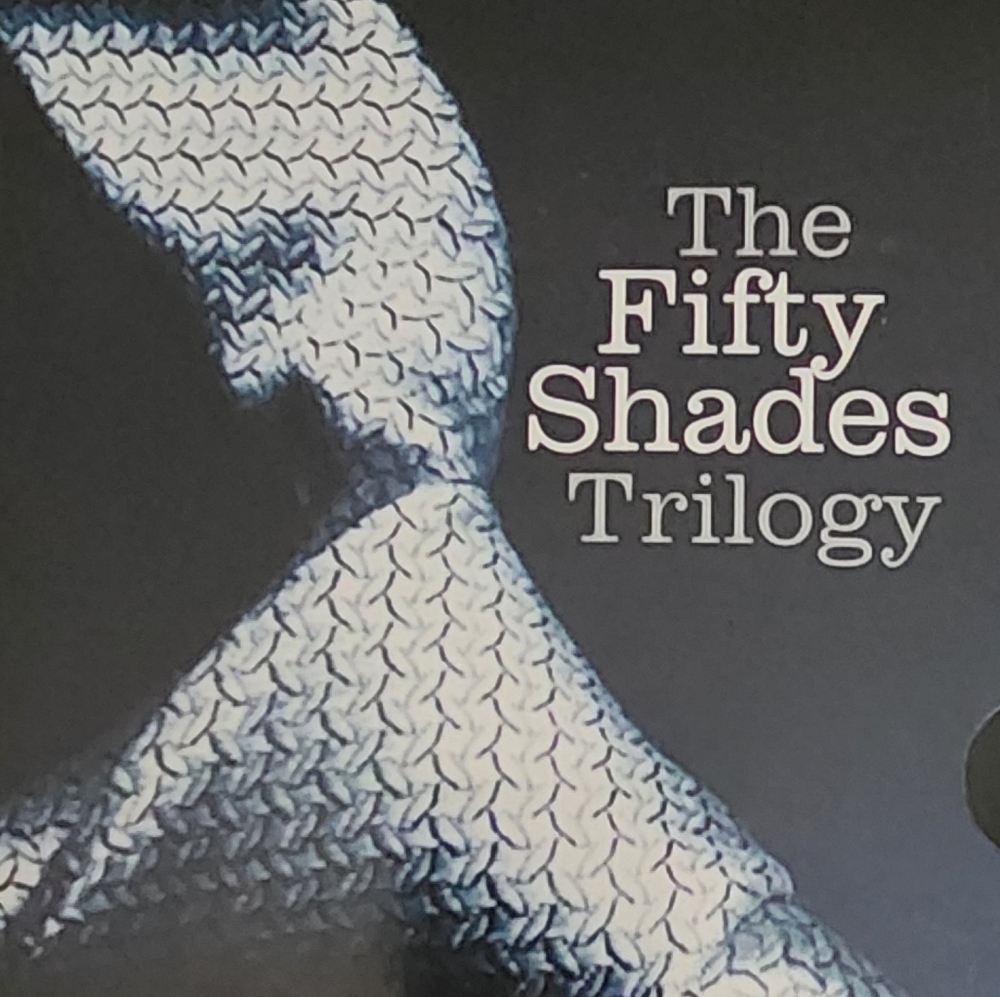 Trilogy Fifty Shades of Grey, Darker, and Freed.